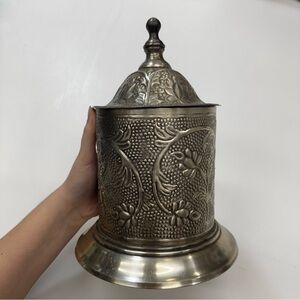 Vintage Silver Plated Biscuit Barrel Repousse Grapevine Design Floral Cookie Jar